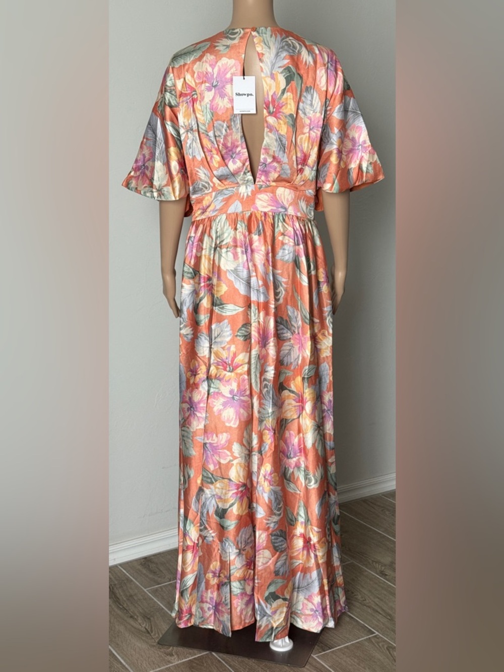 💋NWT showpo sophia plunge neck bat wing sleeve maxi dress in multi floral - Picture 12 of 14